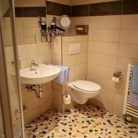 Ξενοδοχείο Weinhaus Burg-schneider