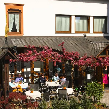 Weinhaus Burg-schneider *