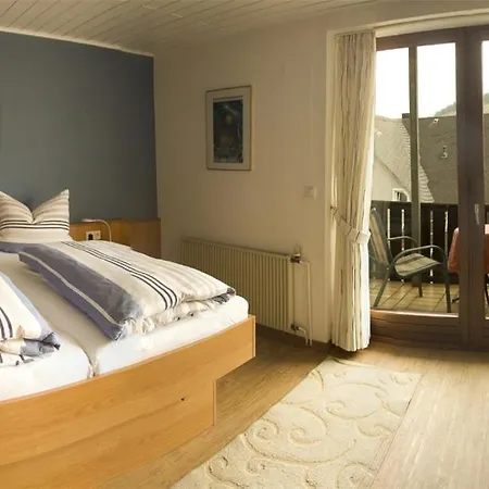 Weinhaus Burg-schneider Reil