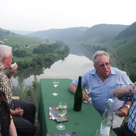 Weinhaus Burg-schneider * Reil