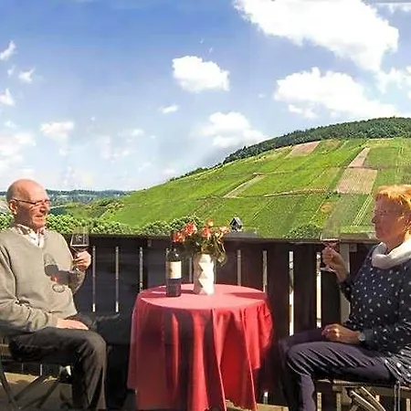 Otel Weinhaus Burg-schneider *