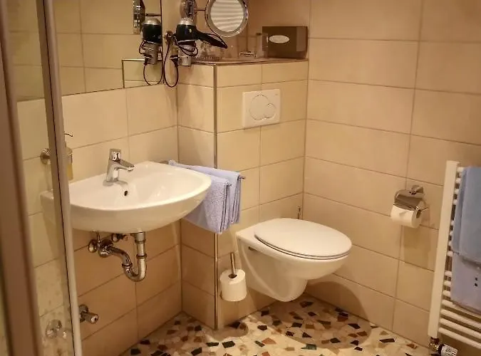 Hotel Weinhaus Burg-schneider