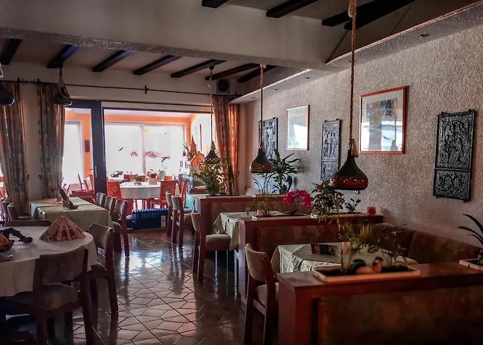 Weinhaus Burg-schneider Reil