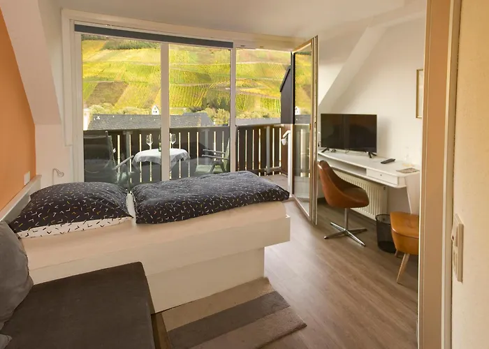 Hotel Weinhaus Burg-schneider